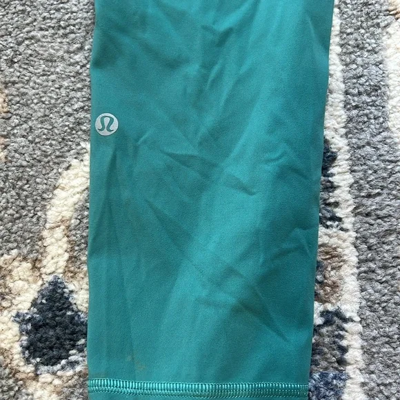 Lululemon Swift Speed HR Crop - size 8 -teal color - Picture 5 of 7
